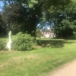 Maison De Gardien , Manoir De Pichemont, » La Maison Des Ecureuils » *