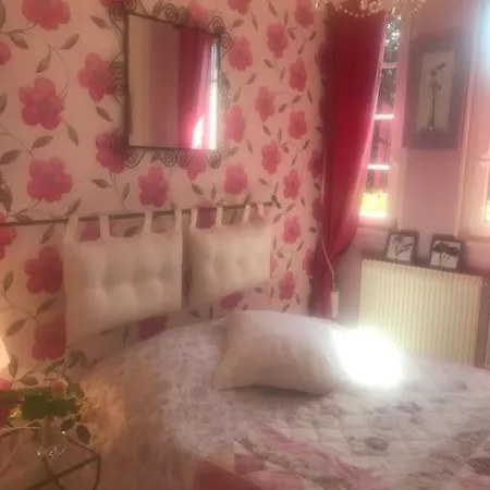 Σπίτι διακοπών Maison de gardien , manoir de Pichemont,   la maison des écureuils 