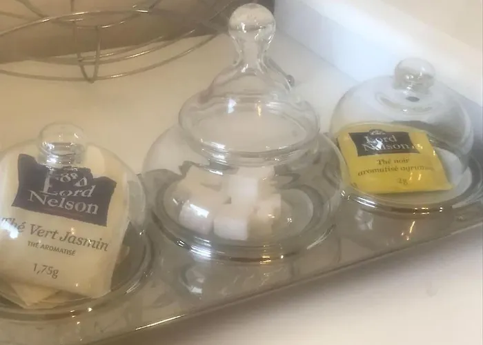 Maison De Gardien , Manoir De Pichemont, » La Maison Des Ecureuils » Tatil Evi