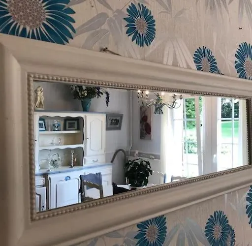 Maison De Gardien , Manoir De Pichemont, » La Maison Des Ecureuils » Tatil Evi