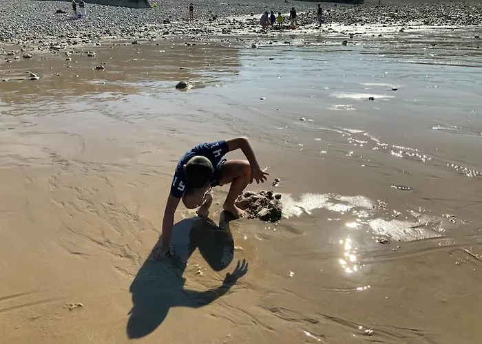 Maison De Gardien , Manoir De Pichemont, » La Maison Des Ecureuils » Holiday home